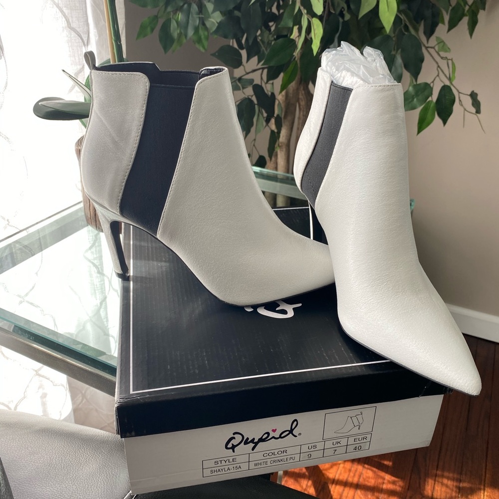 Qupid Black and White heeled bootie new size 9 - Picture 3 of 5